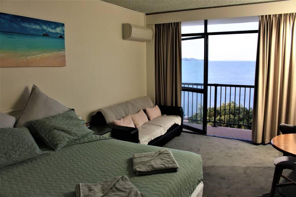 Treat Yourself, Fun In The Sun At The Aquarius Townsville Eksteriør bilde