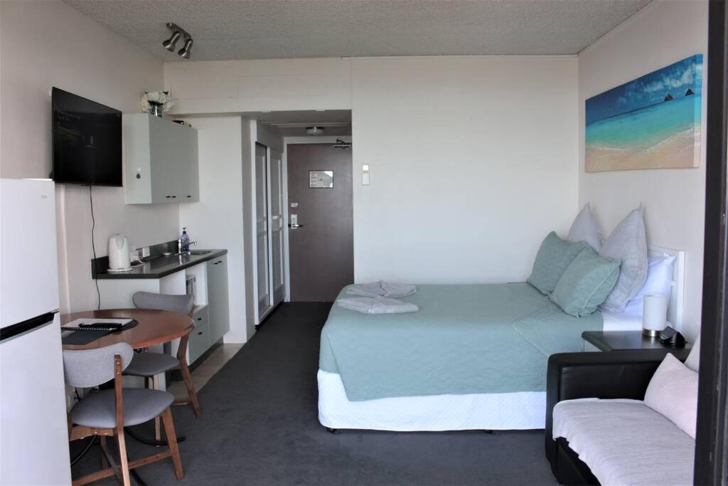Treat Yourself, Fun In The Sun At The Aquarius Townsville Eksteriør bilde